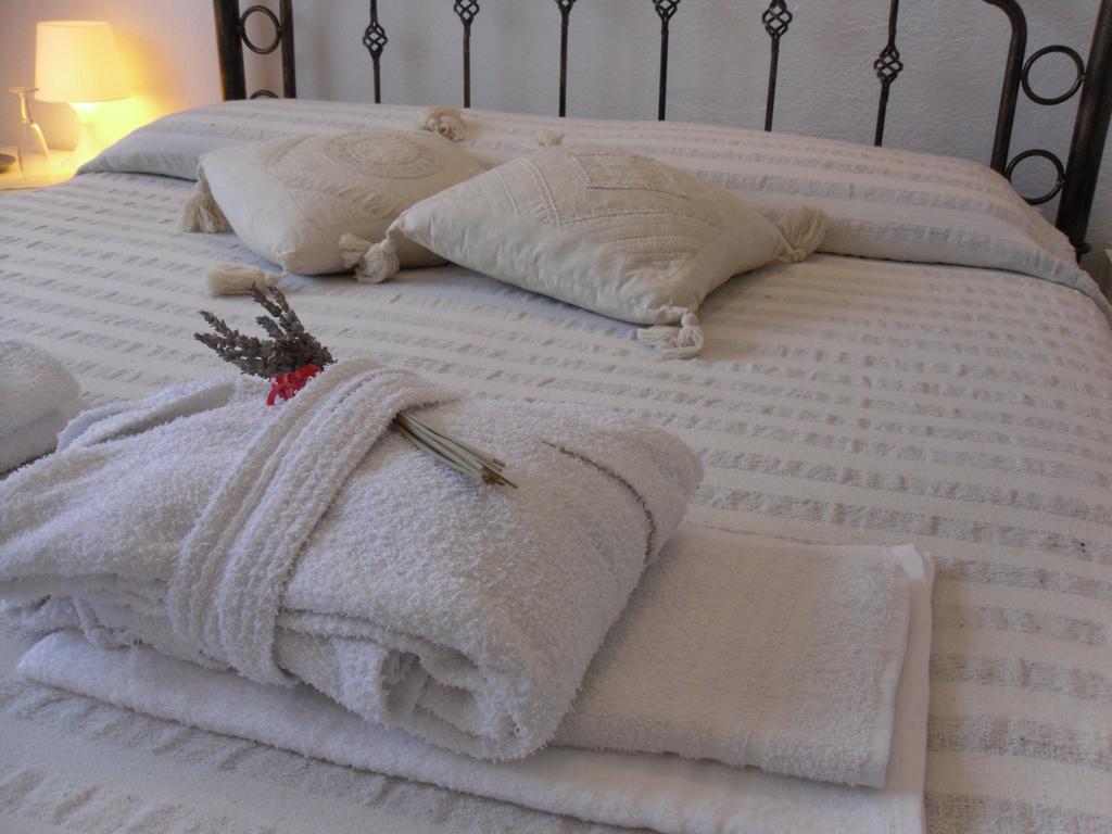 B&B Fragus E Saboris De Sardigna Sadali Oda fotoğraf